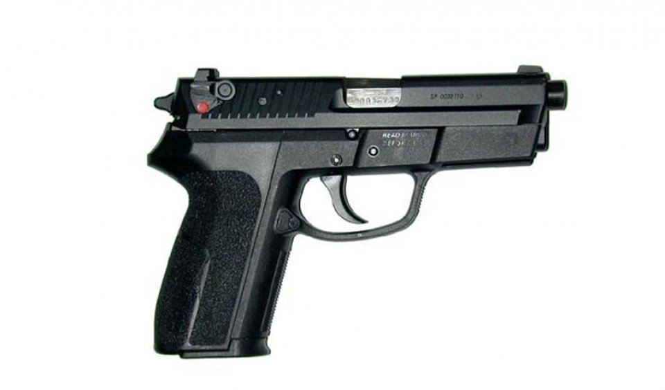 imagen de Pistola SIG Pro en la Guardia Civil: El eslabón perdido