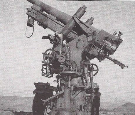 Nota, parece que lo hemos iderntificado . ahora buscamos fotos o dibujosd de las pieza de artilleria Krupp 92