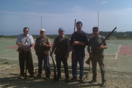  Amigos, viendo que hay interés general en la práctica de la caza con armas de avancarga, abrimos este 130