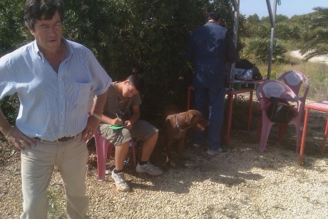  Amigos, viendo que hay interés general en la práctica de la caza con armas de avancarga, abrimos este 00