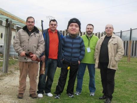  Ya que diversos foreros me han solicitado reabrir aquel viejo y exitoso hilo "Vernos las caras", 90