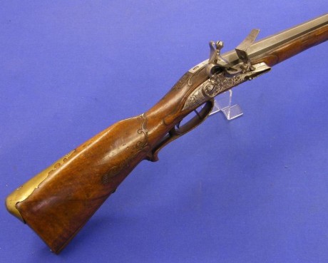 Voy a colocar unas fotos de un arma larga alemana de llave de mecha del siglo XVI. 20