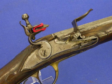 Voy a colocar unas fotos de un arma larga alemana de llave de mecha del siglo XVI. 70
