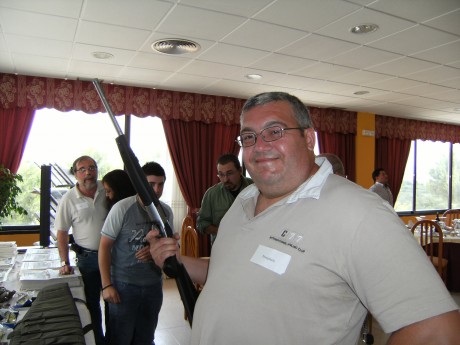 Estimados usuarios, 

Nos complace un año más, convocar en Valencia la reunión anual de usuarios de armas.es., 11