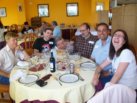 Estimados usuarios, 

Nos complace un año más, convocar en Valencia la reunión anual de usuarios de armas.es., 121