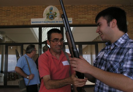 Estimados usuarios, 

Nos complace un año más, convocar en Valencia la reunión anual de usuarios de armas.es., 60