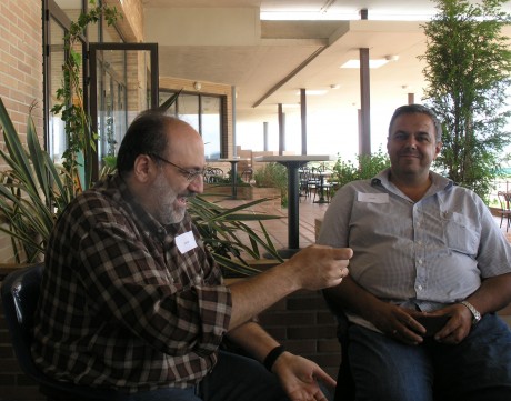 Estimados usuarios, 

Nos complace un año más, convocar en Valencia la reunión anual de usuarios de armas.es., 171