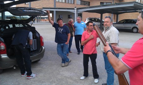 Estimados usuarios, 

Nos complace un año más, convocar en Valencia la reunión anual de usuarios de armas.es., 60
