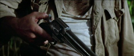 Compañeros,

En vista de las ganas de algunos (Elcafe, Wilcow, Vrakk, etc) por adivinar armas de películas 80