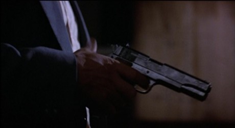 Compañeros,

En vista de las ganas de algunos (Elcafe, Wilcow, Vrakk, etc) por adivinar armas de películas 170