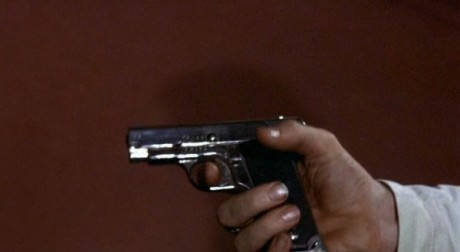 Compañeros,

En vista de las ganas de algunos (Elcafe, Wilcow, Vrakk, etc) por adivinar armas de películas 150