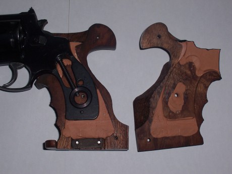 Hola! a ver si me podeis aclarar la siguiente duda: tengo un S&W 686 con armazon redondo y quiero 20