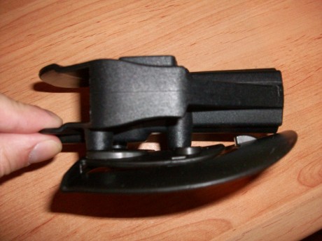 ¿Alguien ha visto las fundas de pistola que está regalando cierto sindicato policial en Madrid?.

A simple 130