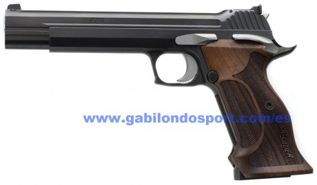 Sin lugar a dudas la pistola 9mm mas precisa de todos los tiempos es la SIG P210. Es imbatible en precisión 40