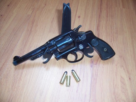 Hola,he abierto este hilo para que todos aquellos que tengais armas Españolas,podais lucirlas aqui con 81