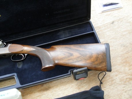 Vendo blaser F3 Sportig, 76 cm de cañon, selector y cinco choques y la culata regulable, la de la foto 01