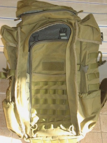 Una vendida, me sigue quedando esta


También vendo una Mini Me ( con el scabbard para llevar el rifle): 02