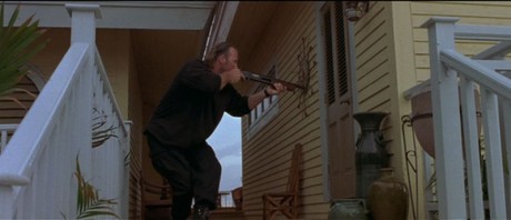Compañeros,

En vista de las ganas de algunos (Elcafe, Wilcow, Vrakk, etc) por adivinar armas de películas 40