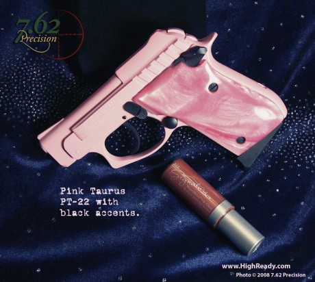 Estas son la pistolas subcompactas o back up que yo recomendaría si me fuera a compar una.

Primero la 122