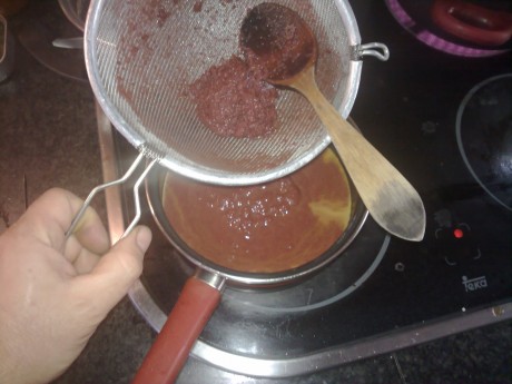 Queridos amigos: ante las expectación :8 causada por el desayuno que me he pegado esta mañana, el cual 102