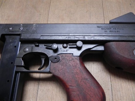 Hola a todos.

Desconozco totalmente los marcajes de las armas americanas y me gustaría saber si la numeración 01