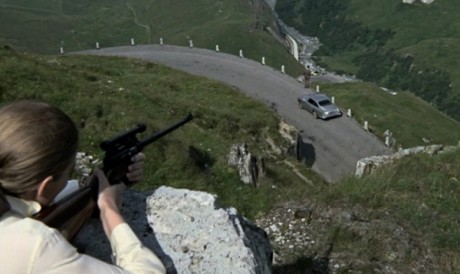 Un arma para conseguir comida en situaciones especiales o de juego de supervivencia (donde se permita).

 31
