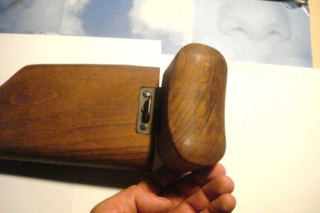 Vendo funda de madea para pistola Star como podeis ver esta impecable desconozco para que modelo MMS o 02