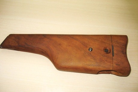 Vendo funda de madea para pistola Star como podeis ver esta impecable desconozco para que modelo MMS o 00