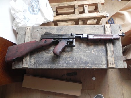 Hola.

¿Qué os parece esta Thompson?.

Gracias. 02