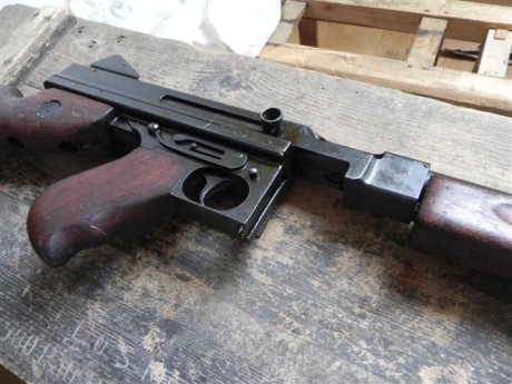 Hola.

¿Qué os parece esta Thompson?.

Gracias. 01