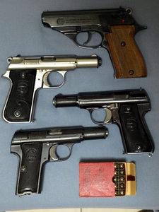 Hola,he abierto este hilo para que todos aquellos que tengais armas Españolas,podais lucirlas aqui con 30