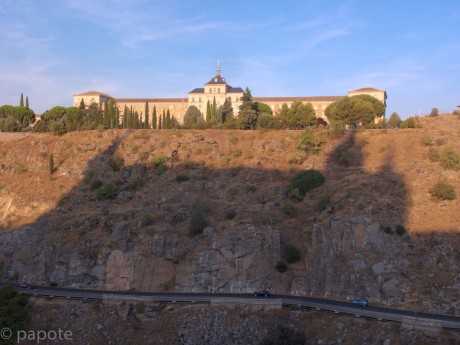 Empar y yo decidimos irnos una semana a conocer algo de nuestra tierra española.

   Pensamos ir a Ávila,Soria 42