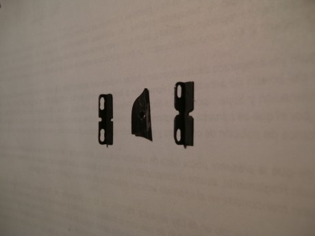 Se venden punto de mira y librillo alza originales mas uno de recambio para fusil Winchester 1895 Russian.
50 01