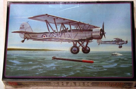 Sé que al principio de la II Guerra Mundial, habían en servicio algunos aviones biplanos (Gloster Gladiator, 50
