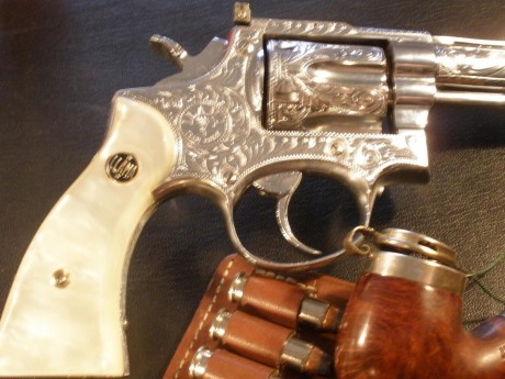 Hola,he abierto este hilo para que todos aquellos que tengais armas Españolas,podais lucirlas aqui con 171