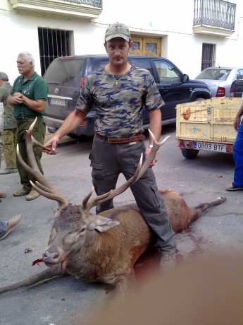 ¿que os parece si abrimos este hilo con trofeos no homologados? ... :lol: 
Bueno yo pongo la primera foto: 10