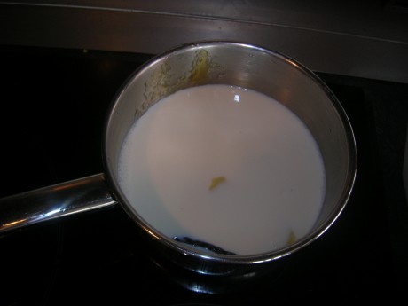 Queridos amigos: ante las expectación :8 causada por el desayuno que me he pegado esta mañana, el cual 131