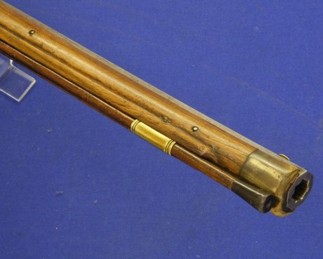 Voy a colocar unas fotos de un arma larga alemana de llave de mecha del siglo XVI. 162