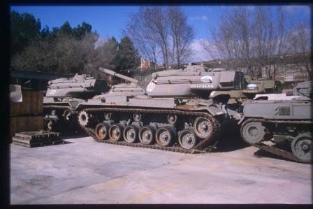 es uno de los carros de combate más emblemático de la guerra fría, y junto con el M-48 y el T-54/55 de 100