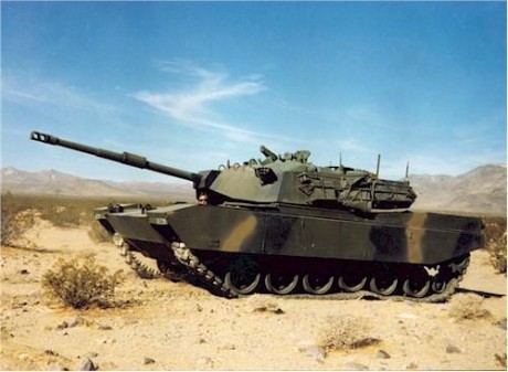 es uno de los carros de combate más emblemático de la guerra fría, y junto con el M-48 y el T-54/55 de 120