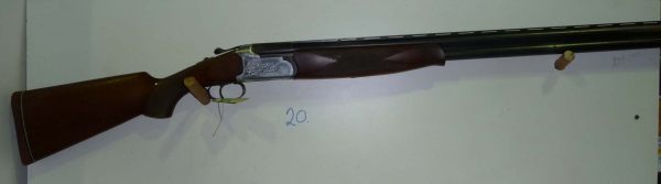 Creo que el modelo es ibargun pero no estoy seguro, me he fijado en que el pasamanos acaba en corte no 00