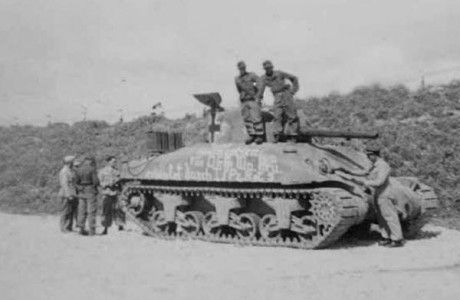 bueno todos tienen su historia, pero unos mas que otros...

a ver si consigo mas historias....

el 332...ardenas 151