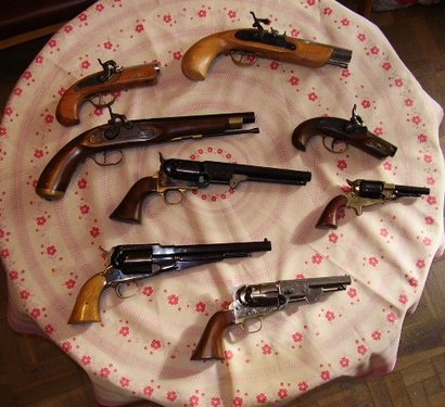  Hilo para colocar fotos, de esas armas de pólvora negra que tanto nos gustan y tenemos bien cuidadas, 110