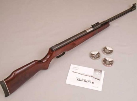 tengo un problema con rifle bramd modelo qb 36/2  el problema   que presenta es que no carga aire y el 00