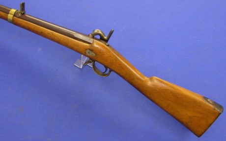 Voy a colocar unas fotos de un arma larga alemana de llave de mecha del siglo XVI. 52