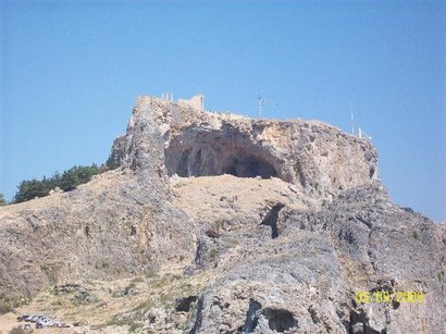 Después de que acabaran hundidos en el fondo del mar Egeo, al pie del peñón de Navarone, yo me pregunto:

 90