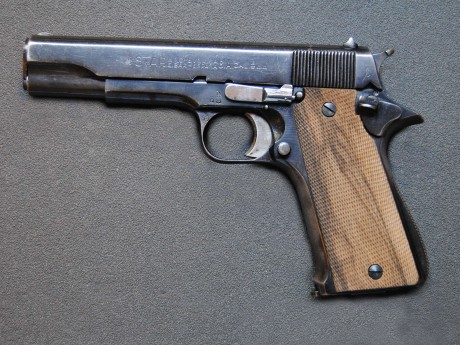 Hola,he abierto este hilo para que todos aquellos que tengais armas Españolas,podais lucirlas aqui con 90