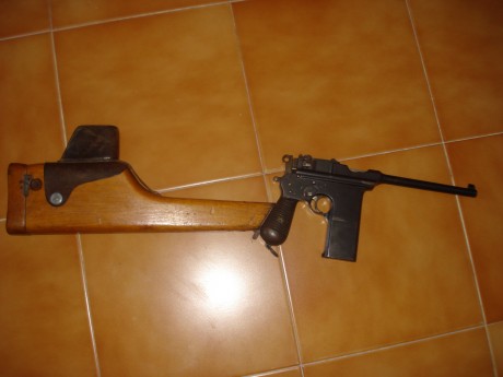 Hola,he abierto este hilo para que todos aquellos que tengais armas Españolas,podais lucirlas aqui con 21