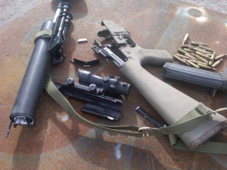 Hola compañeros, entre las versiones del AR-15 M4 en .222 REM que llegan a españa: SABRE DEFENSE, OBERLAND 81