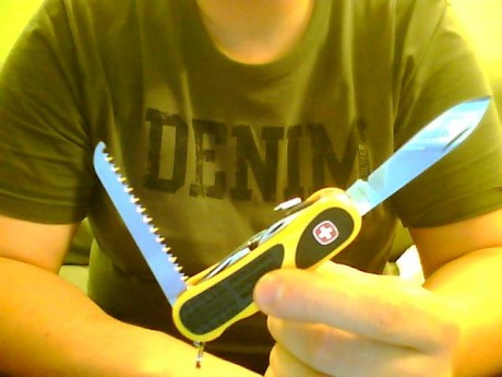 Muchas son las opiniones de que si el cuchillo perfecto de supervivencia tiene que tener sierra o no.
También 160